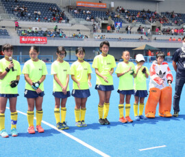 第45回 全国スポーツ少年団交流大会 相手をたたえるセレモニー (RED OX 石動) の様子 (2022/8/14) Photo by 佐藤茂樹 Sposho-Women_AS-Isurugi_20220814_pic75