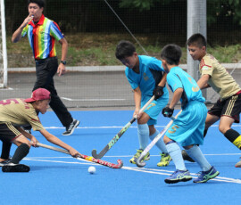 第46回 全国スポーツ少年団交流大会 最終日 男子決勝トーナメント 決勝戦 (横田 vs 春照) の様子 (2023/8/13) Photo by 鈴崎哲夫 U12hockey_Natchamp-Men_19F-Y-S_20230813_pic16